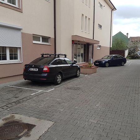Schiller Apartment 57 - Free Private Parking Braşov Eksteriør billede