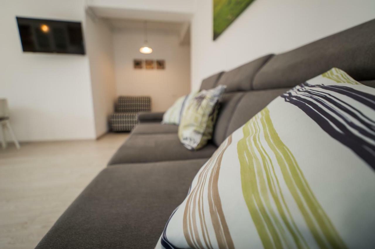 Schiller Apartment 57 - Free Private Parking Braşov Eksteriør billede